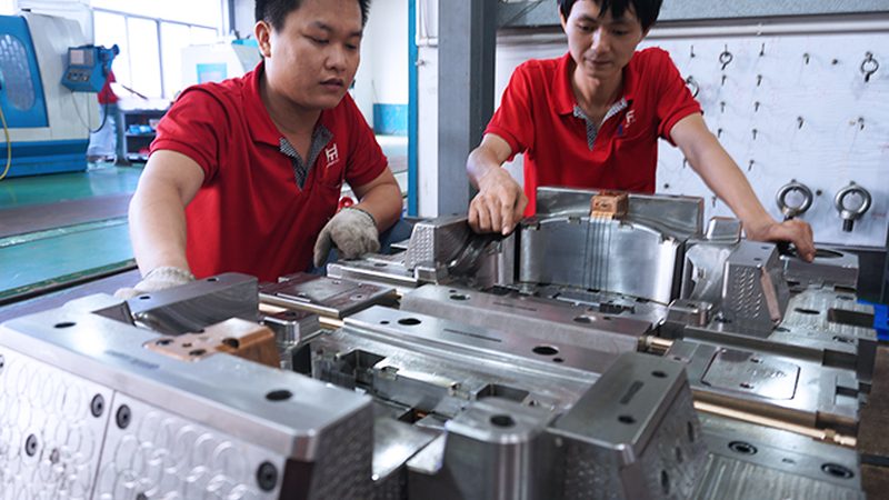 注塑模具型号参数解析：揭秘模具选型的关键要素**