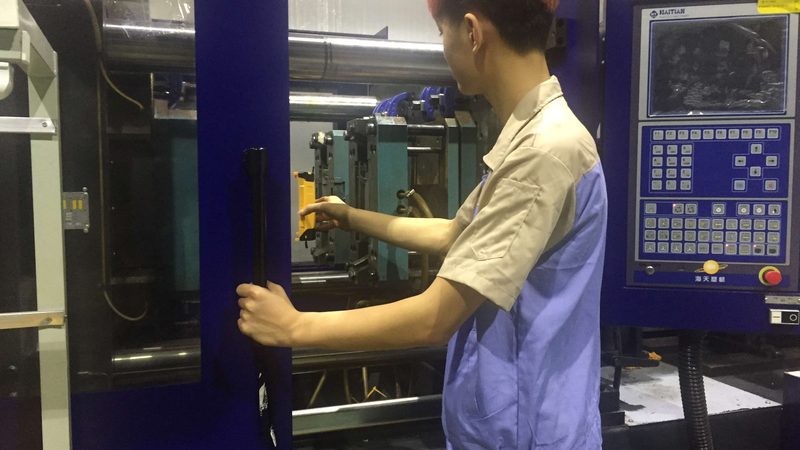 冲压模具配件：标准件与非标件的本质区别
